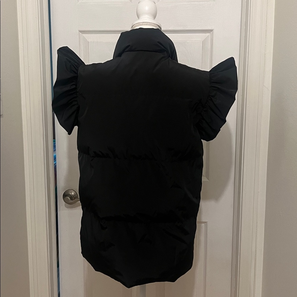 Ruffle Vest - Picture 3 of 3
